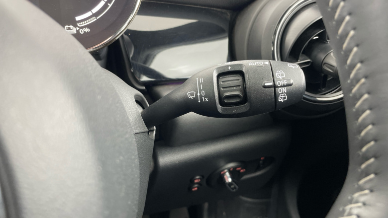 MINI Hatchback 135kW Cooper S Level 3 33kWh 3dr Auto Electric Hatchback